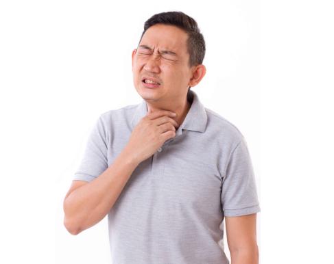 早期喉癌有哪些症状？这3点要重视